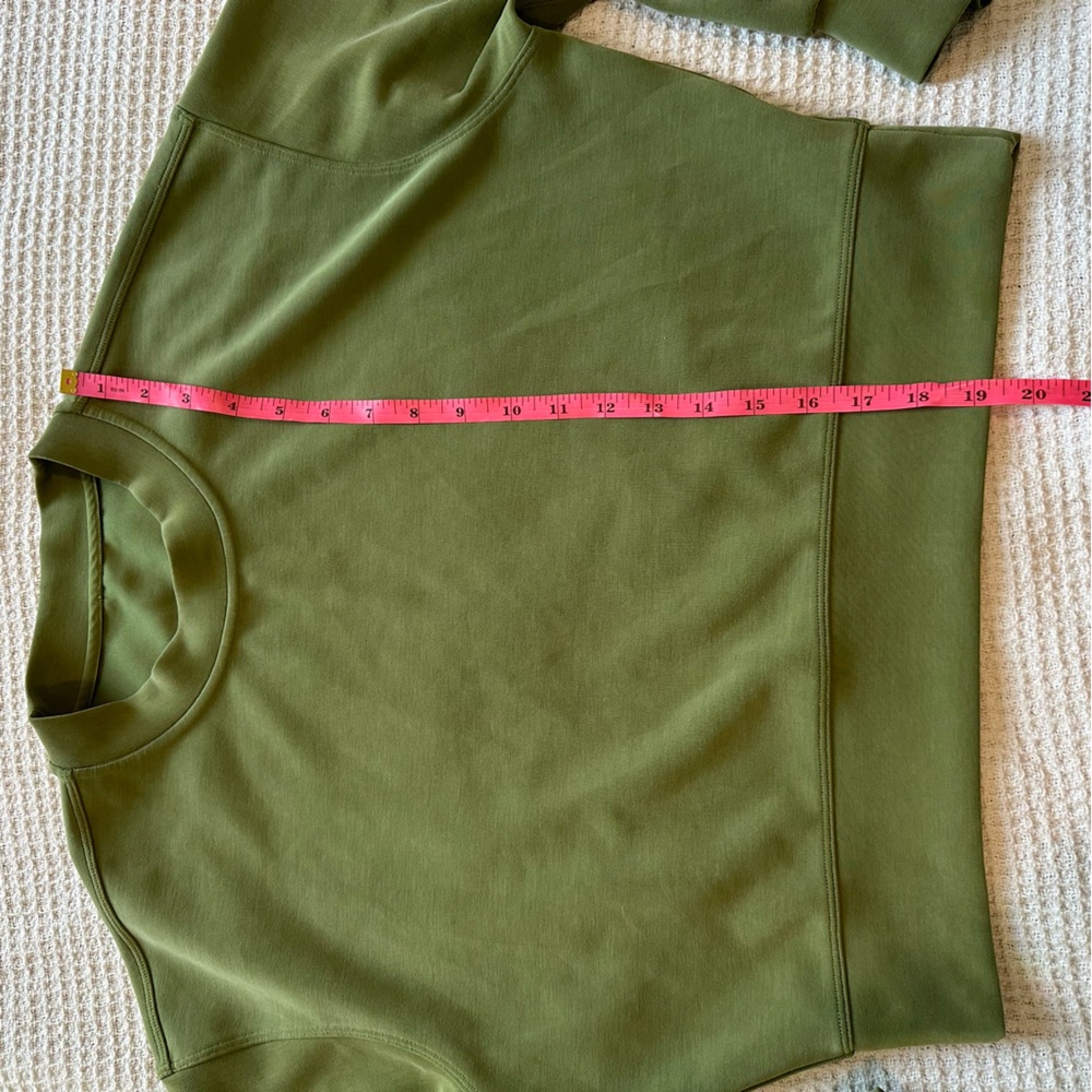 Lululemon Perfectly Oversized Cropped Crew Softstreme Green size 2 women’s - Picture 7 of 10